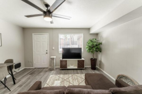 Private 1 BR Apt in Arcadia PHX Near Everything